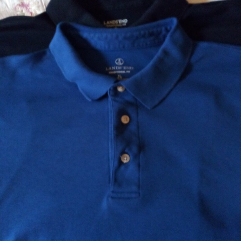 2 Lands End men's XL polo shirts